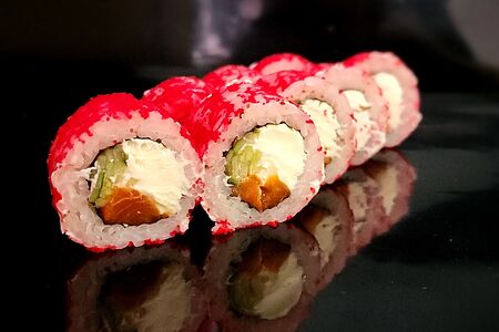 Сливочный ролл с лососем