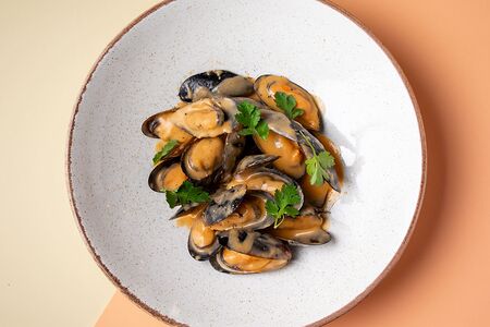 Мидии в соусе Том ям