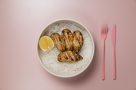 Мидии, запеченные с крабом спайси