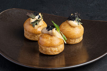 Профитроли с тунцом