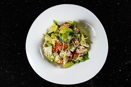 С морепродуктами под азиатским соусом