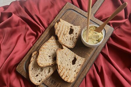 Хлеб и масло