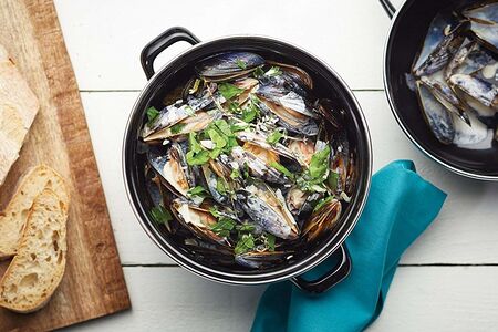 Мидии в сливочно-пикантном соусе