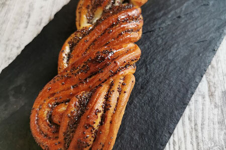 Плетенка с маком