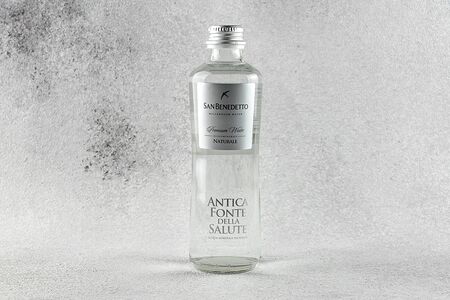 Минеральная вода Сан Бенедетто Антика Фонте без газа