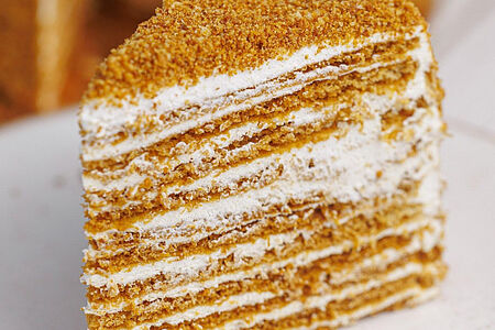Пирожное Медовое