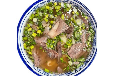 Срезанная лапша с говядиной