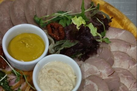 Закуска к вину