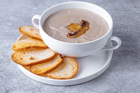 Крем-суп из шампиньонов