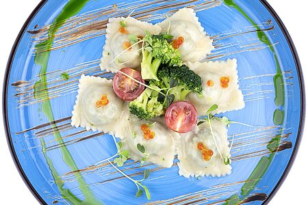 Паста Равиоли с лососем и креветками