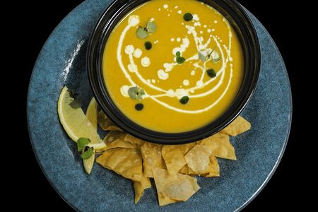 Суп чечевичный