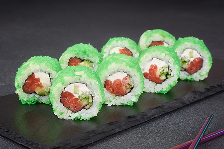 Ролл Филадельфия в икре