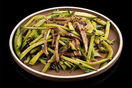 Салат с языком