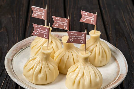 Хинкали с цыпленком и сулугуни