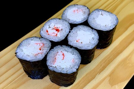 Ролл с крабом классический