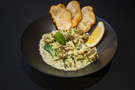 Рапаны в сливочном соусе