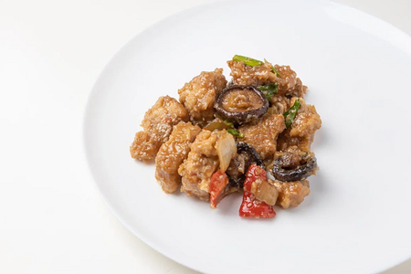 Курица с имбирём и шиитаке