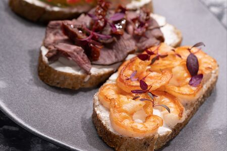 Ассорти из брускетт