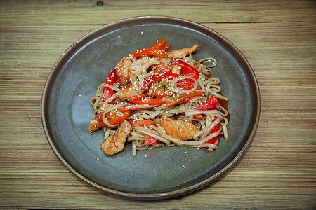 Удон с курицей