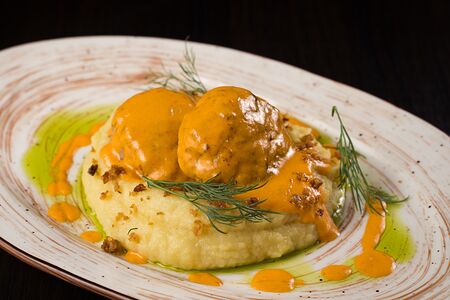 Куриные котлеты с картофельным пюре