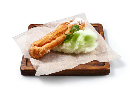 Эклер творожно-сливочный