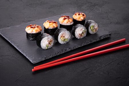 Ролл Запечённый дракон