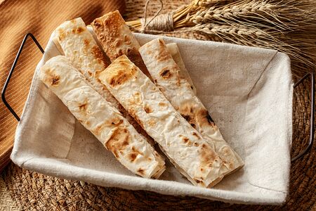 Тонкий армянский лаваш