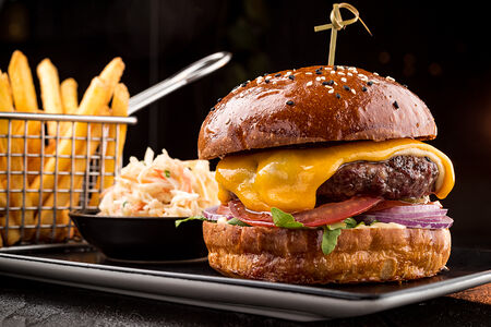 Фирменный бургер