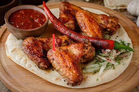 Куриные крылышки на мангале