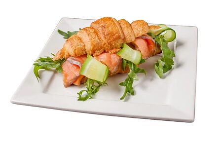 Круассан с семгой