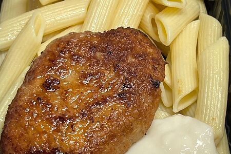 Куриная котлета с сливочным соусом