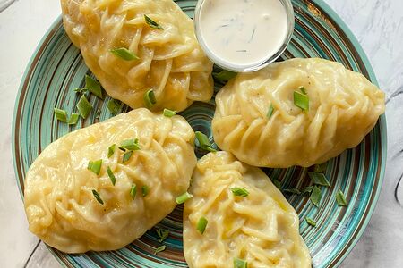 Манты с телятиной и картофелем