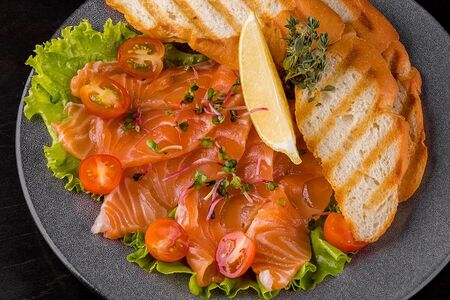 Лосось слабосоленый