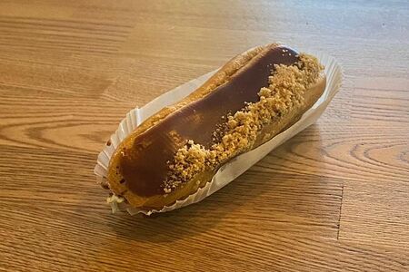 Эклер Пралине