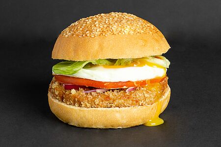 Чикенбургер с яйцом