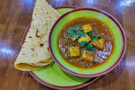 Сливочный панир с паратхами