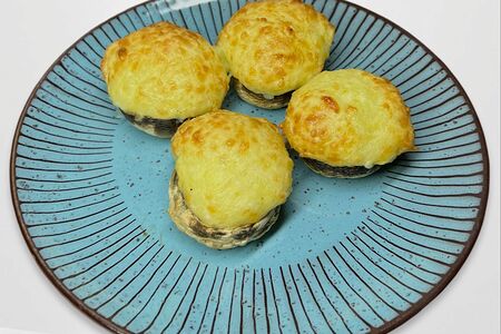 Запеченные шампиньоны с сыром