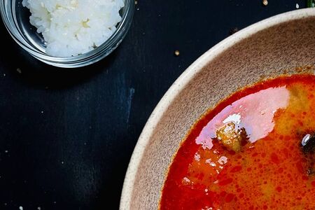 Том ям с лососем