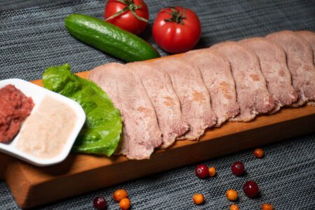 Отварной говяжий язык