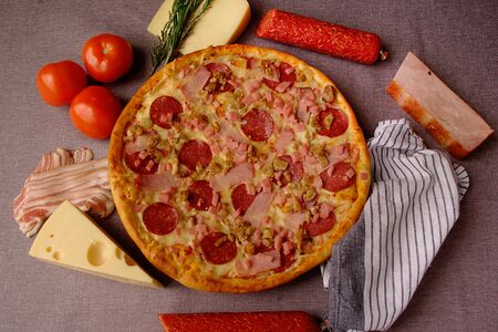 Пицца Мясной микс