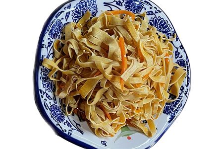 Салат из сушеного тофу