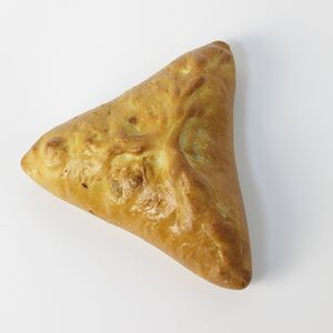 Треугольник с мясом и картофелем