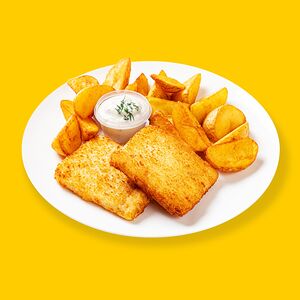 Картофель по-деревенски с рыбным филе в панировке