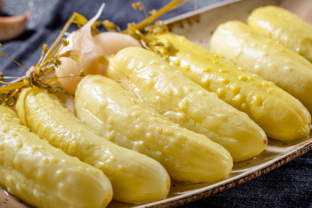 Огурцы маринованные по-бакински
