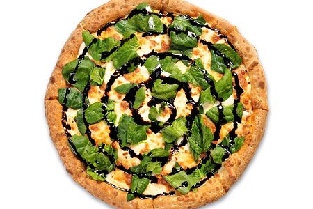 Пицца Шпинат и четыре сыра на тонком тесте