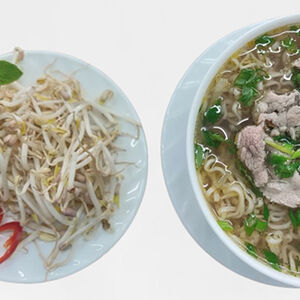 Лапша с полусырой говядиной