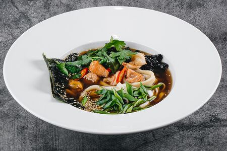 Рамен с морепродуктами