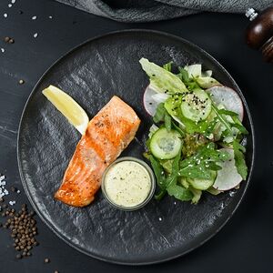 Стейк из лосося