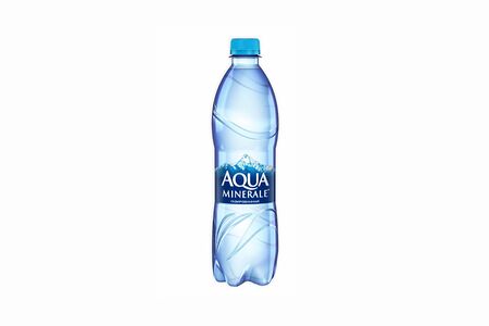 Вода Aqua minerale газированная