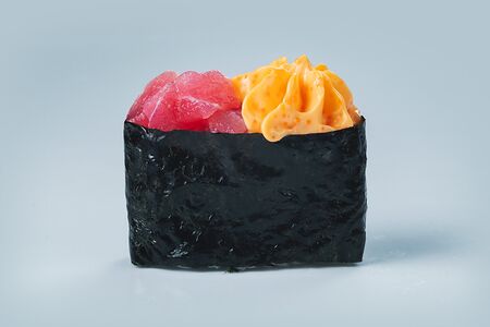 Гункан Тунец запеченный